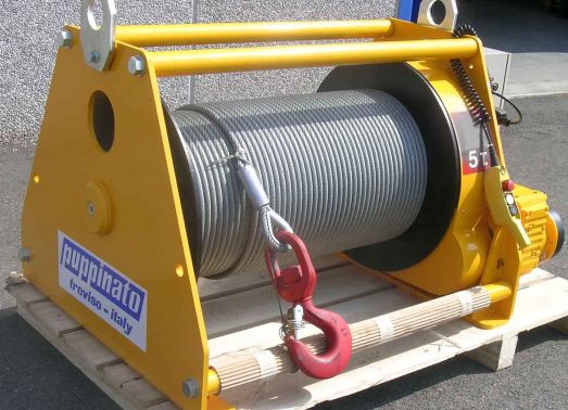 LIFTING WINCHES